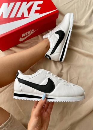 Жіночі кросівки nike cortez4 фото