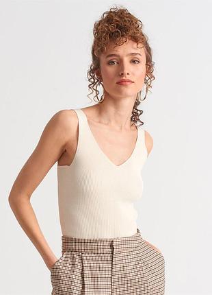 Бежевая трикотажная майка dilvin