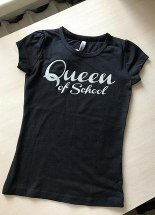 Футболочка queen of school reporter