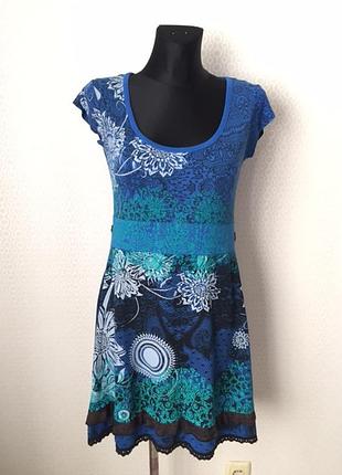 Яркое трикотажное платье от desigual, размер м (есть маленький нюанс)