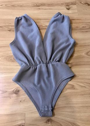 Идеальный боди серого цвета boohoo