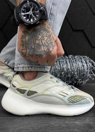 Кросівки yeezy boost light green ор1203