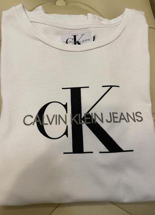 Футболка calvin klein