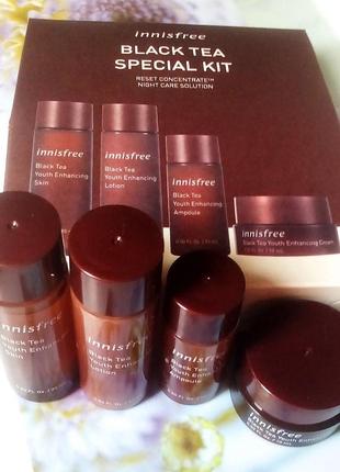 Innisfree black tea special kit 4шт набор миниатюр с черным чаем