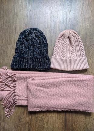Комплект шапка и шарф sinsay пудрового цвета4 фото