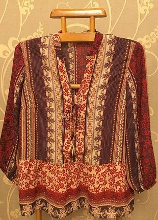 Дуже красива та стильна брендова блузка.