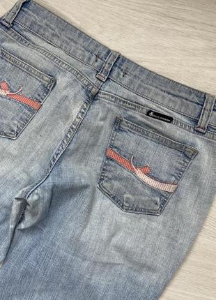 Винтажные женские джинсы с рисунками dolce &amp; gabbana4 фото