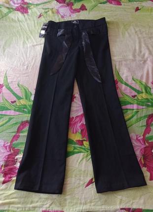 Lexss.черные в классическом стиле брюки брючки со стрелами пояском.