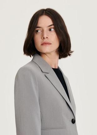 Жіночий укорочений піджак блейзер сірого кольору люкс якість2 фото