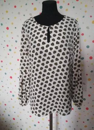 Блузка в принт сердечка ashley brooke на довгий рукав