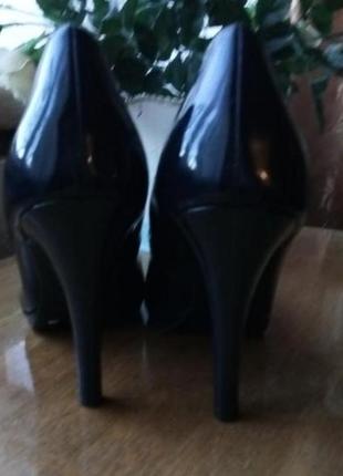 Sale!insolia лаковые темно синии туфли insolia limited collection на высоком каблуке3 фото