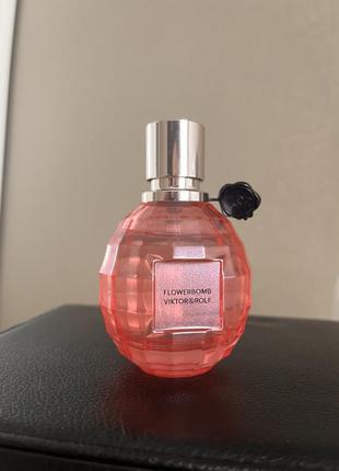 Viktor & rolf flowerbomb la vie en rose оригинал1 фото