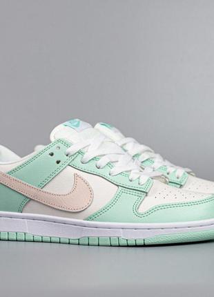 Жіночі кросівки nike sb dunk white light green