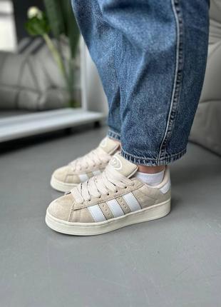 Женские кроссовки бежевые с белым в стиле adidas campus 00s wonder white