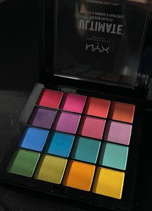 Палітра тіней nyx cosmetics professional makeup ultimate shadow palette 04 brights3 фото