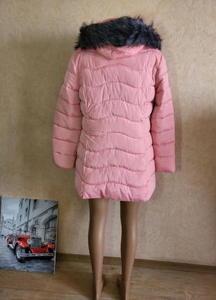 Дуже гарна пудрова подовжена куртка, пуховик, пальто рожеве5 фото