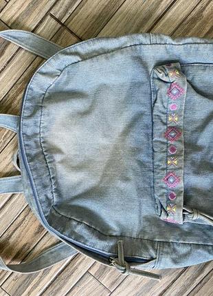 Рюкзак із джинсу з вишивкою2 фото