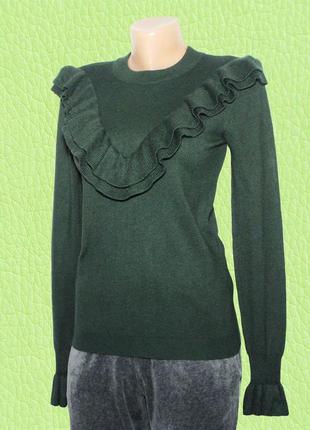 Вязаный джемпер с воланами изумрудного цвета