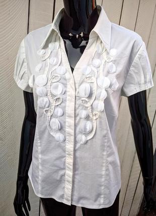Блуза белая с аппликацией2 фото
