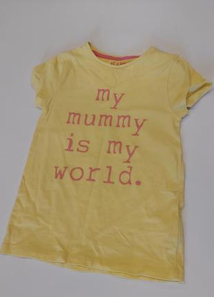 Класная желтая футболка с надписью моя мама это мой мир от f&f 5-7 лет2 фото
