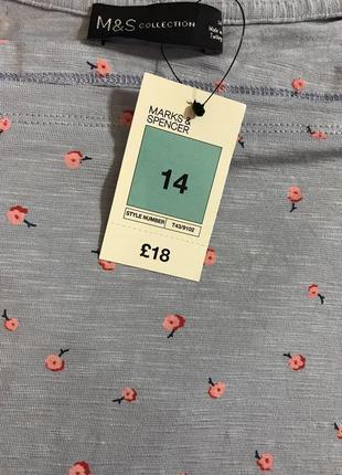 Дуже красива та стильна брендова кофточка у квіточках...віскоза 21.