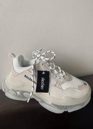 Кроссовки в стиле balenciaga