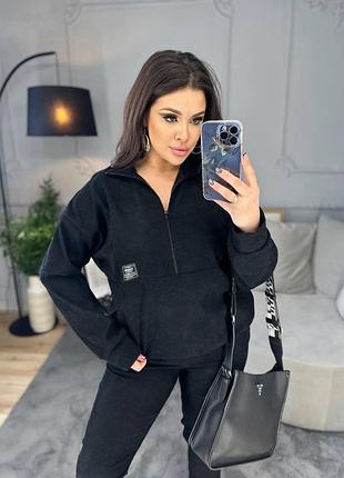 Супер стильний костюмчик в наявності розміри !!!