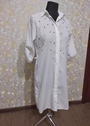 Платье- рубашка белого цвета с воротом s