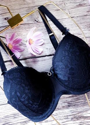 🖤красивий бюстгалтер
чорний, з мереживом, hunkemoller, жіночий, фірмовий, на паролоні