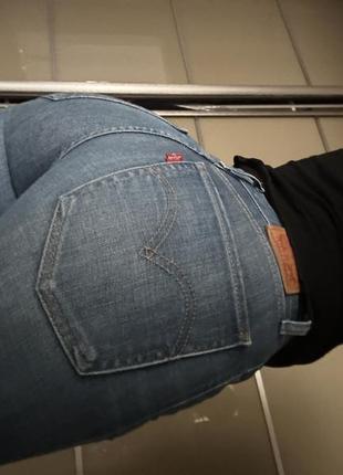 Джинси levi’s