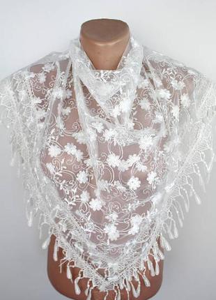 Платок нежный ажурный кружево молочный цвет