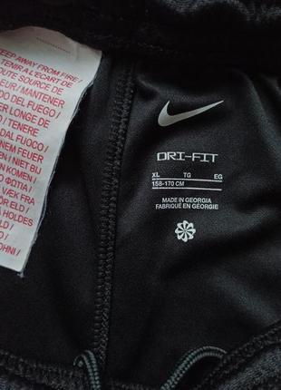 Футбольные шорты nike, челси3 фото