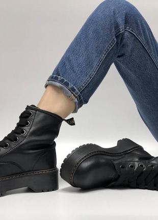 Женские кожаные ботинки dr martens molly black (доктор мартинс молли черные демисезонные)2 фото