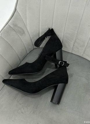 Женские туфли с ремешком9 фото