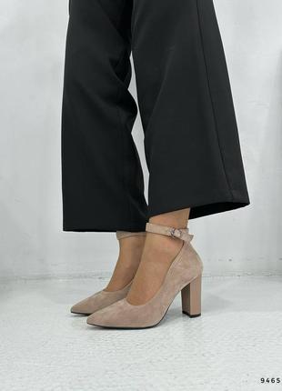 Женские туфли на каблуке с ремешком6 фото