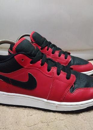 Чоловічі шкіряні кросівки nike air jordan 1 low gs gym red