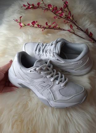 Asics білі кросівки оригінальні 23.5см