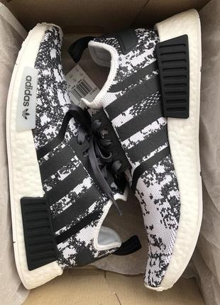 Кросівки унісекс adidas nmd_r1 w оригінал5 фото