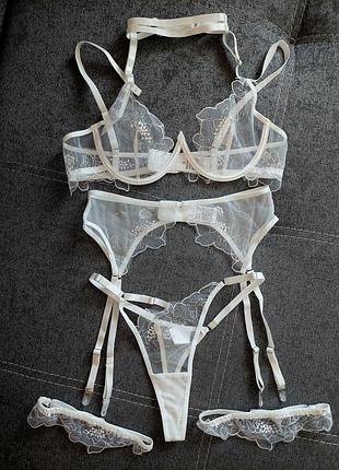 Сексуальний комплект нижньої білизни