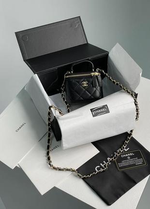 👜 chanel classic black lambskin pearl crush mini vanity case