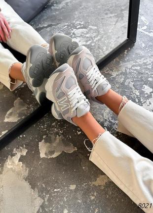 Серые кожаные замшевые комбинированные кроссовки на белой толстой грубой массивной подошве платформе5 фото
