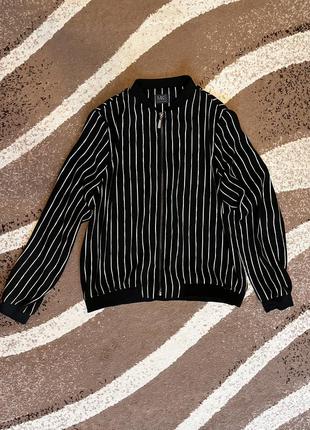 Легкая куртка бомбер m&amp;s