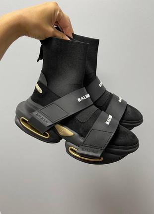 Женские высокие кроссовки хайтопы balmain b-bold sneakers 'black gold' / ботинки. сапоги, удлиненный носок бальман черные обувь на весну 20244 фото