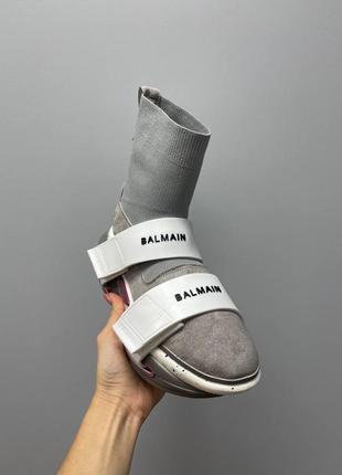 Женские высокие кроссовки хайтопы balmain b-bold sneakers ‘grey’/ ботинки. сапоги, удлиненный носок бальман серые обувь на весну 20248 фото