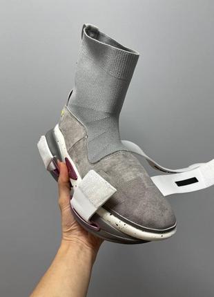 Женские высокие кроссовки хайтопы balmain b-bold sneakers ‘grey’/ ботинки. сапоги, удлиненный носок бальман серые обувь на весну 20243 фото