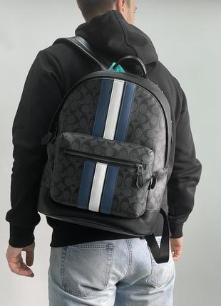 Рюкзак coach west backpack in signature canvas with varsity stripe серый мужской / женский