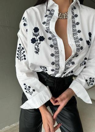 Блуза с вышивкой1 фото