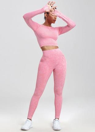 Комплект топ и лосины с эффектом пуш-ап
