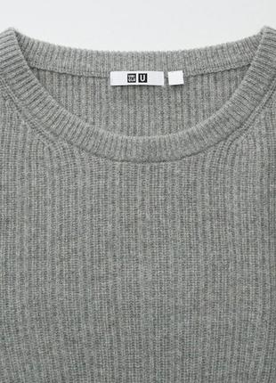 Uniqlo. объемный свитер из шерсти ягненок4 фото