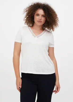 Полулльянская белая футболочка с кружевом 14 размера
